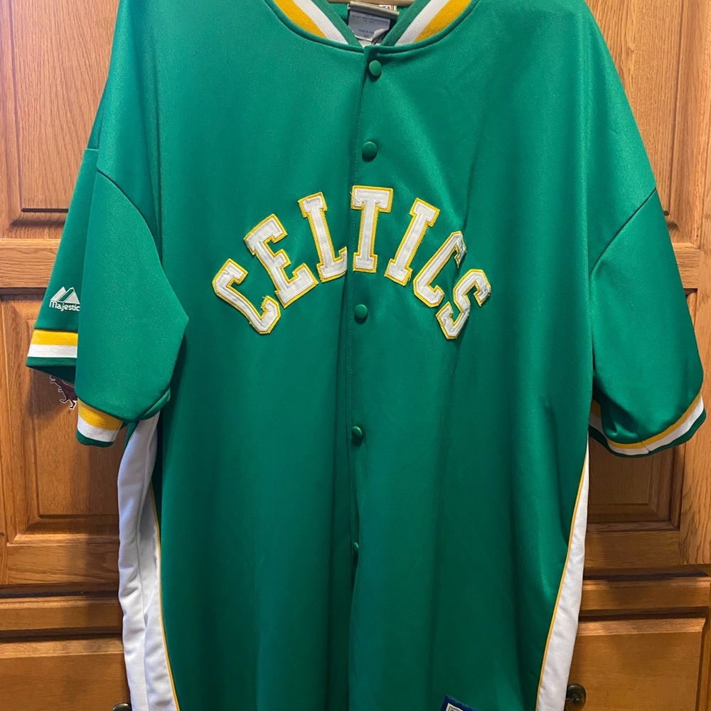 Boston/ Celtics Warm up Jersey Green/ White/Yellow Size 3 XL
